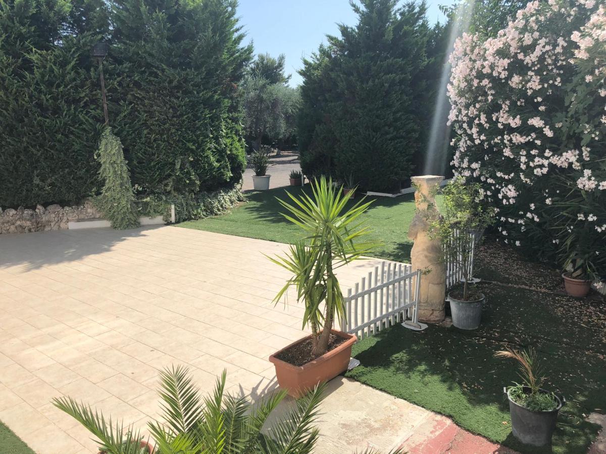 Torre Balzano B&B Valenzano Exterior photo